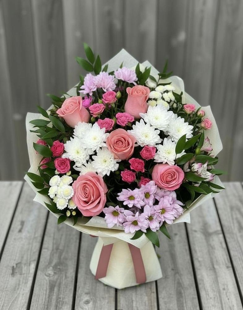 Букет цветов из: Альстромерии, Гвоздики, Розы и Хризантемы в Невельске