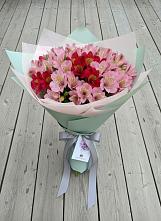 Букет цветов из:  Альстромерии #REPLACE_PRED# Невельске