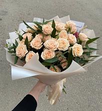 Букет Кремовые розы Латте в Невельске