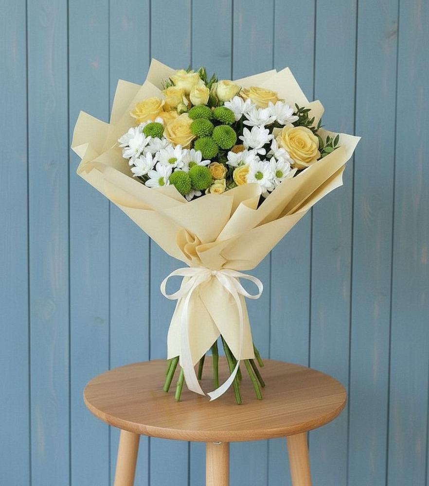 Букет цветов из: Хризантемы и Розы в Невельске