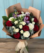 Букет цветов из:  Розы и Альстромерии в Невельске