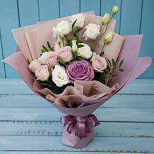Букет цветов из:  Розы и Лизиантусы в Невельске