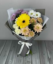 Букет цветов из:  Розы, Герберы и Хризантемы в Невельске