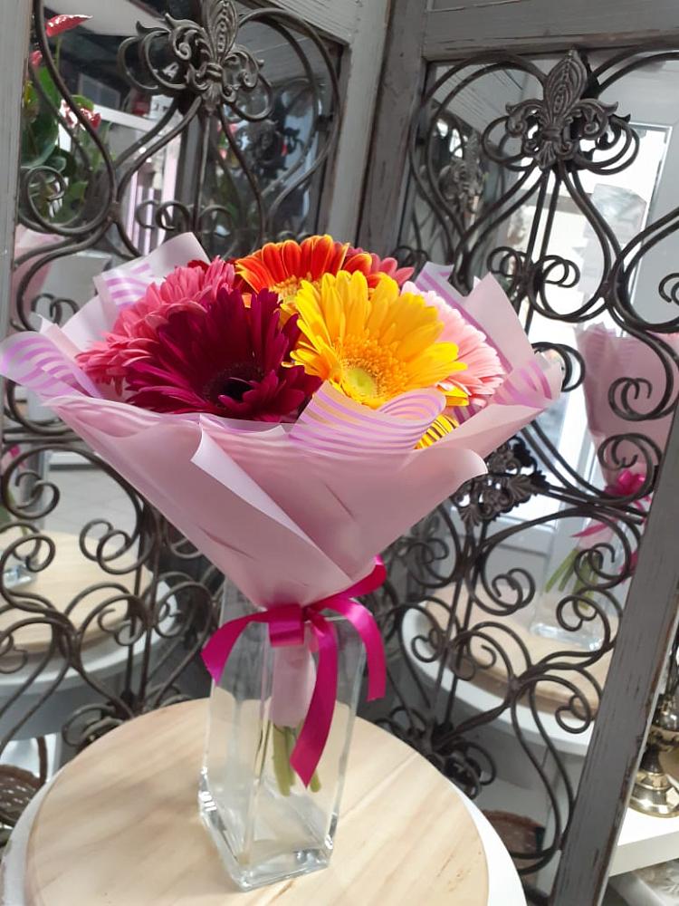 Букет цветов из: Герберы в Невельске