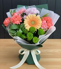 Букет цветов из:  Гвоздики, Розы, Герберы и Хризантемы #REPLACE_PRED# Невельске