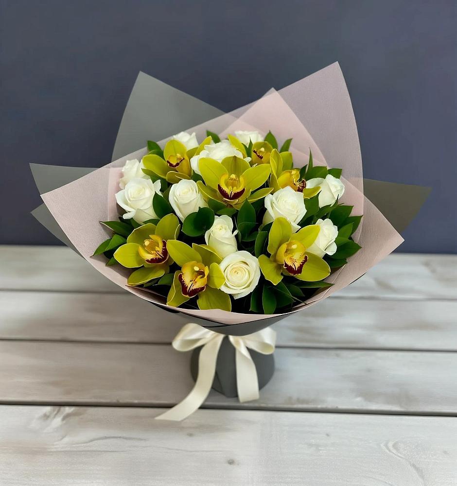 Букет цветов из: Орхидеи и Розы в Невельске