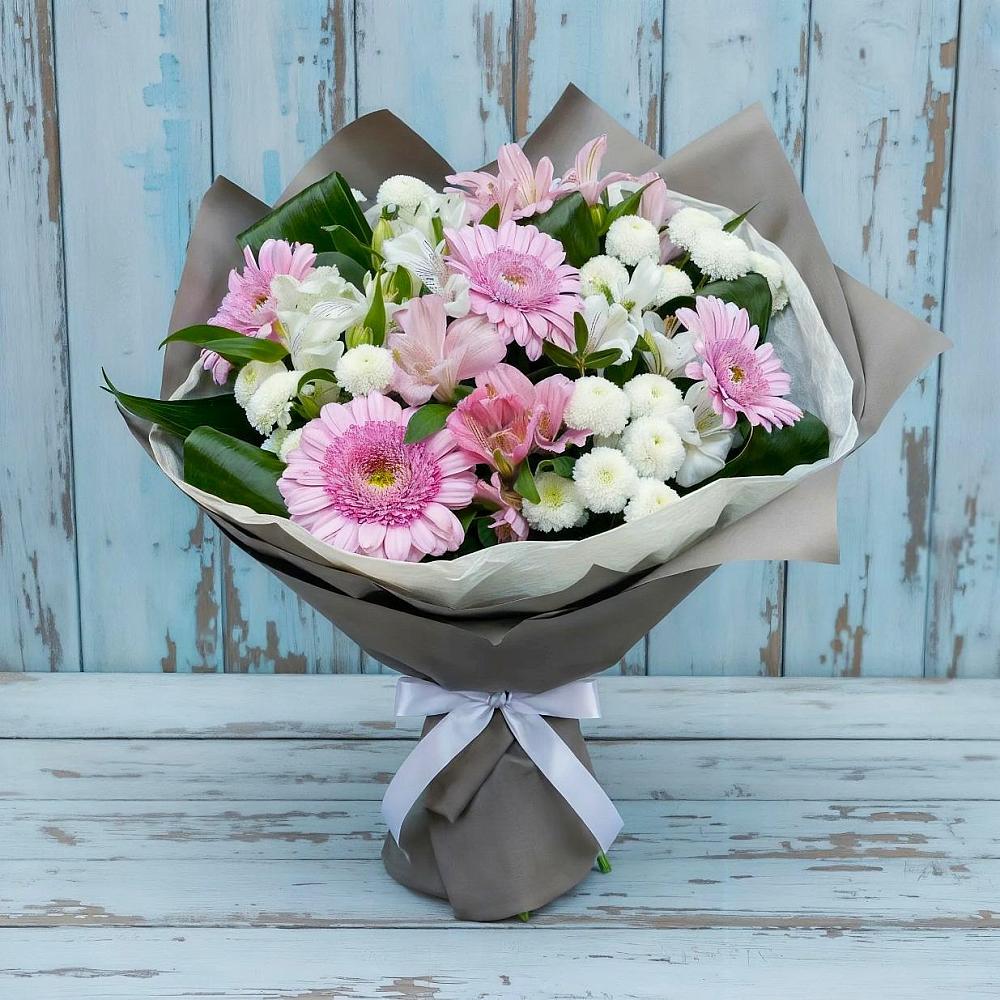 Букет цветов из: Герберы, Альстромерии и Хризантемы в Невельске