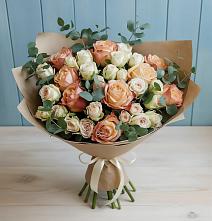 Букет цветов из:  Альстромерии и Розы в Невельске