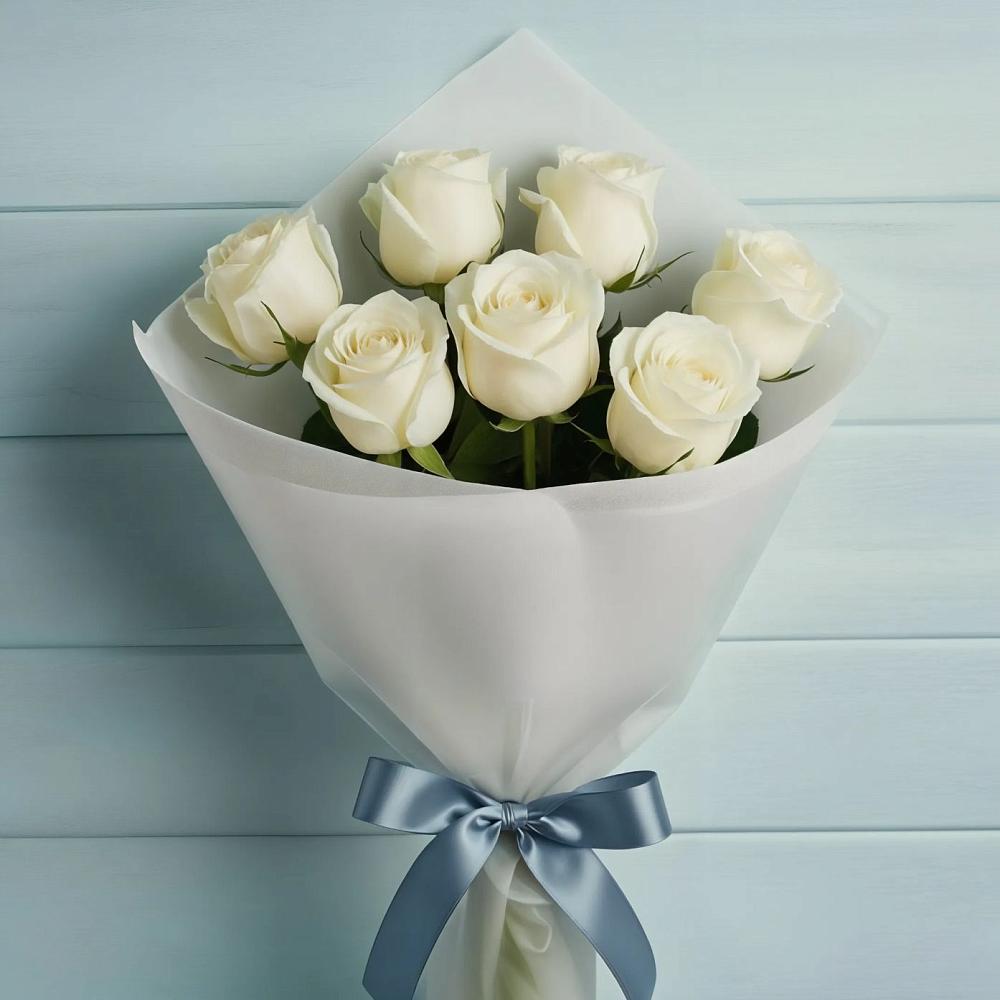 Букет 7 Белых роз Эдлесс Лав в Невельске