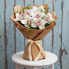 Букет цветов из:  Орхидеи и Розы в Невельске