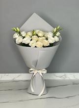 Букет цветов из:  Розы и Лизиантусы в Невельске